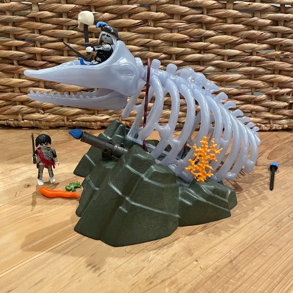 Playmobil 4803 Ghost Whale Skelton - Picture 3 of 3